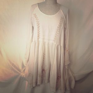 White with tan detailing babydoll tunic